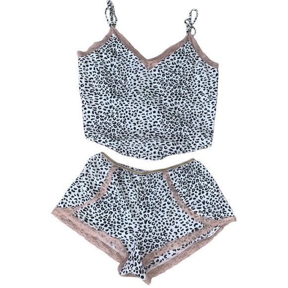 Victoria’s Secret Leopard Lace Trim Sleepwear Set - Picture 1 of 14